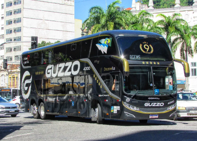 Ônibus Double Deck da Guzzo Transportes